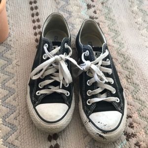 Chuck Taylor Converse Black and White